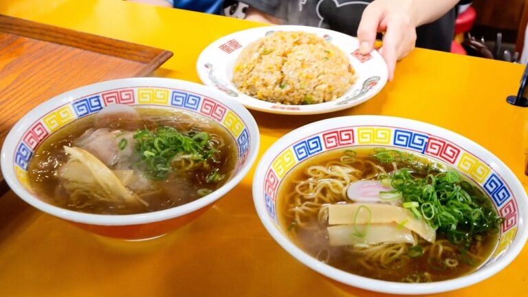 超絶炒飯ラッシュ！熟練鍋振りさばきが炸裂する本格町中華に密着丨Egg Fried Rice-Wok Skills In Japan