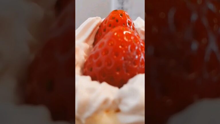 🍓レンチンカスタードクリームと水切りヨーグルトで苺のテラミス🇮🇹#shorts