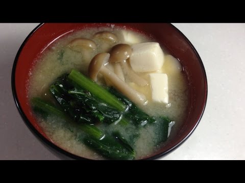 ほうれん草としめじのお味噌汁