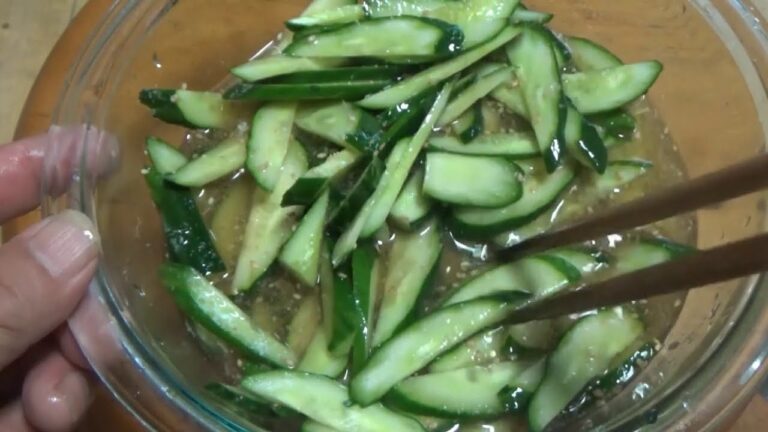 鶏むね肉とキュウリの三杯酢　作り方