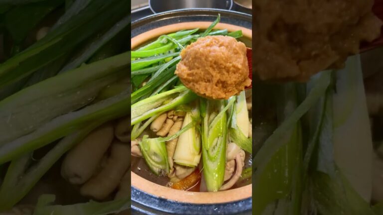 【疲れすぎて大量に作ってストレス解消】野菜たっぷりモツ煮 #shorts