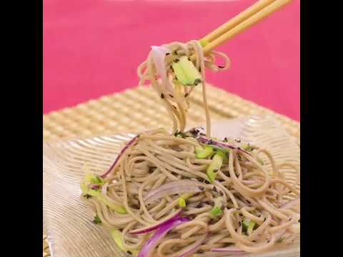 食欲ないときにはコレ！ きゅうりと黒ごまのさっぱり冷やそば ｜ moguna[モグナ]