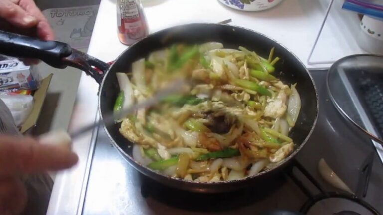 鶏肉にアスパラ・たけのこ・新玉ネギの中華炒め：全編