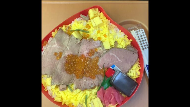 【秋限定】冬でも販売中！桃太郎の肉ちらし＠岡山駅