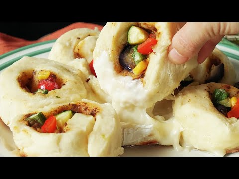 【ちぎって楽しい】夏野菜のチーズカレーパン🍞