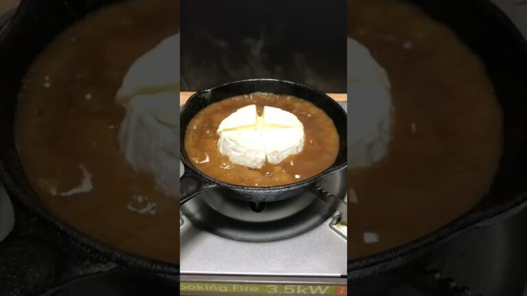 簡単レトルトカマンベールチーズカレー #shorts  #カマンベールチーズ  #チーズカレー  #レトルトカレー   #簡単レシピ