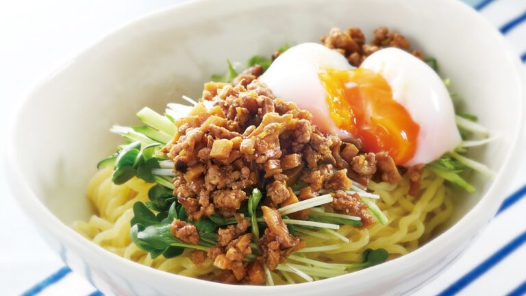サラダ冷やしジャージャー麺風
