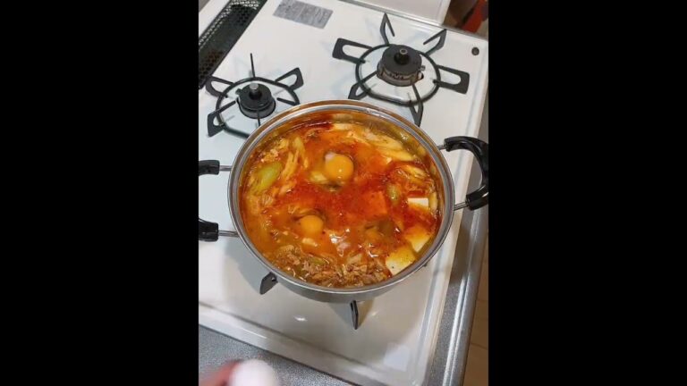 【タンパク質たっぷり】シーチキンとキムチのお味噌汁