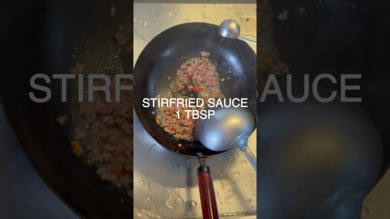 Stir-Fried Beef with Holy Basil | กะเพราเนื้อบด | สูตรง่ายๆ ทำได้ที่บ้าน #cooking #thaifood #recipe