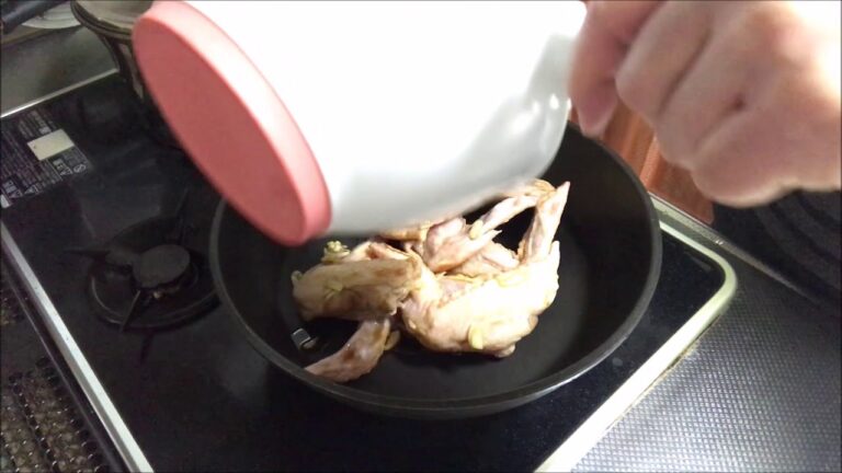 白菜余ってませんかぁ～　白菜と手羽先の旨煮