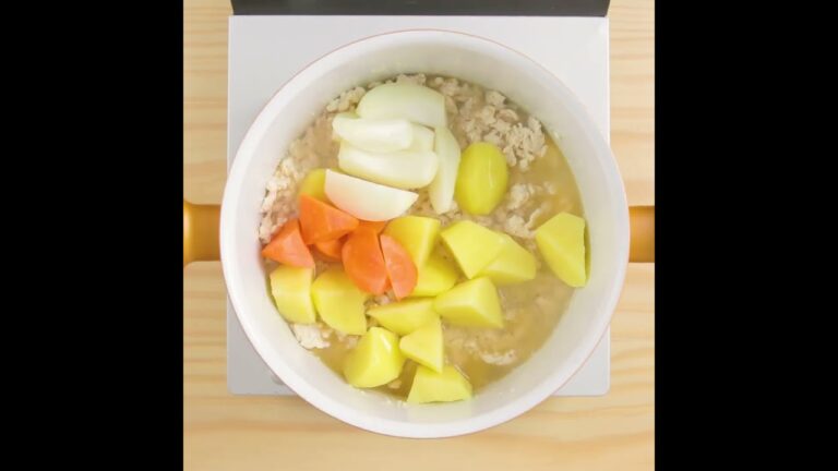 サクッと作れる定番おかず あっさり 鶏そぼろ肉じゃが #cooking #レシピ #和食