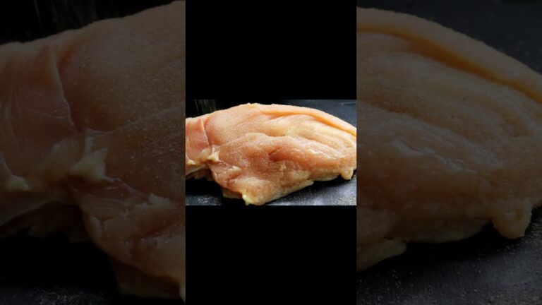 鶏むね肉にポテサラ？マッシュポテトを挟んで焼きました。案外うめぇです。