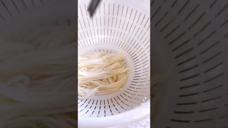 この夏一度は食べてほしい💕激ウマずるっといける豚キム麺✨#shorts #そうめん#そうめんアレンジ