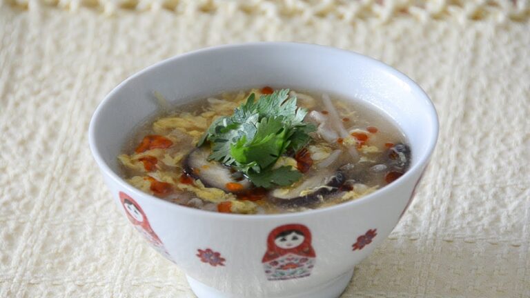 余りがちなラー油を使った「モヤシと豚バラのサンラータン」