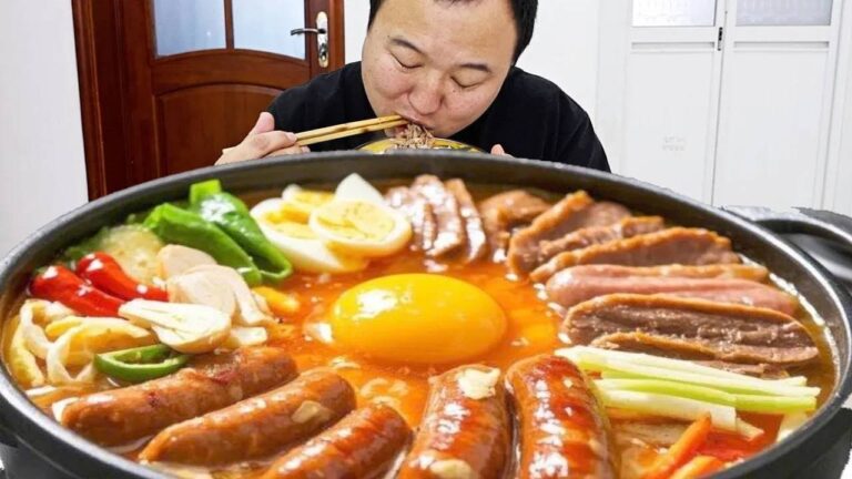 Fans want to see the army hotpot, Aqiang arranged it, hot and spicy