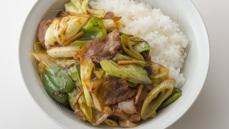 ホイコーロー丼