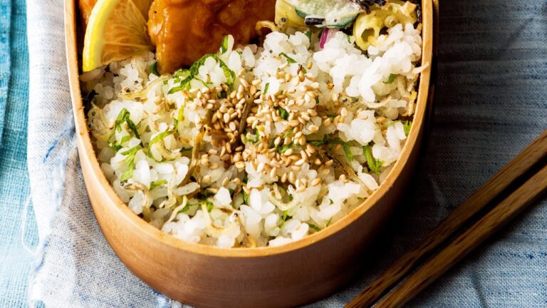 お弁当のご飯に　ちりめんしょうが混ぜごはん