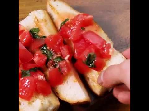 おしゃれ度満点でパーティーに ブルスケッタ ｜ moguna[モグナ]