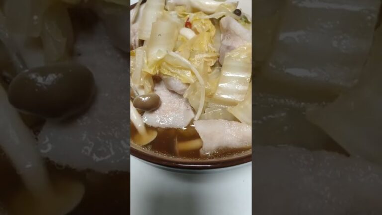 豚バラと白菜で肉野菜うどん