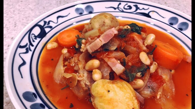 《具沢山スープ》冷蔵庫の野菜と鶏肉で、絶品スープ