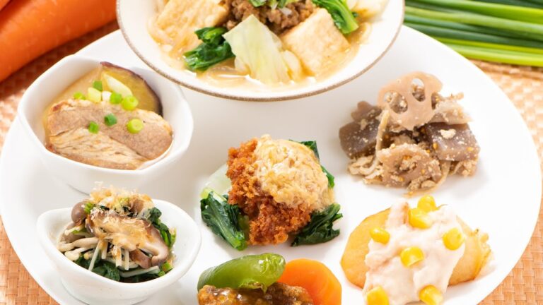 焼き付けた香ばしい豚バラ肉の中華煮と 三種の醤でコク深い牛そぼろ坦々スープ【一期一会を楽しもう！旬をすぐに】