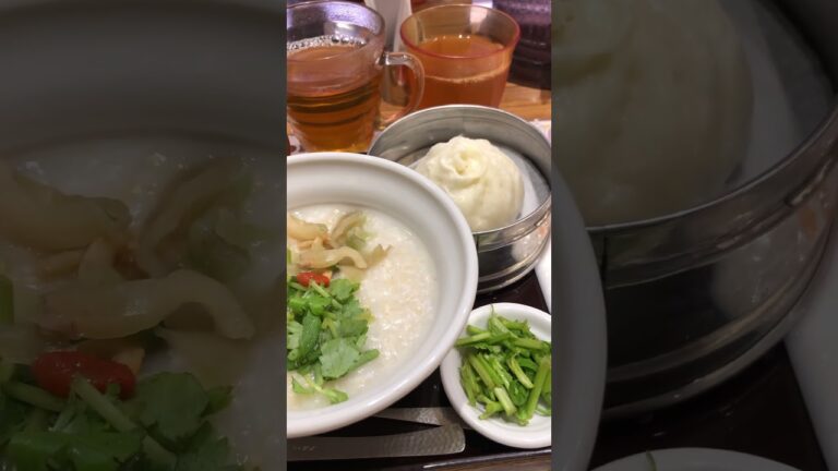 新宿で朝ごはん。パクチー追加注文。おかゆのお店粥餐庁カユサンチン京王モール店。