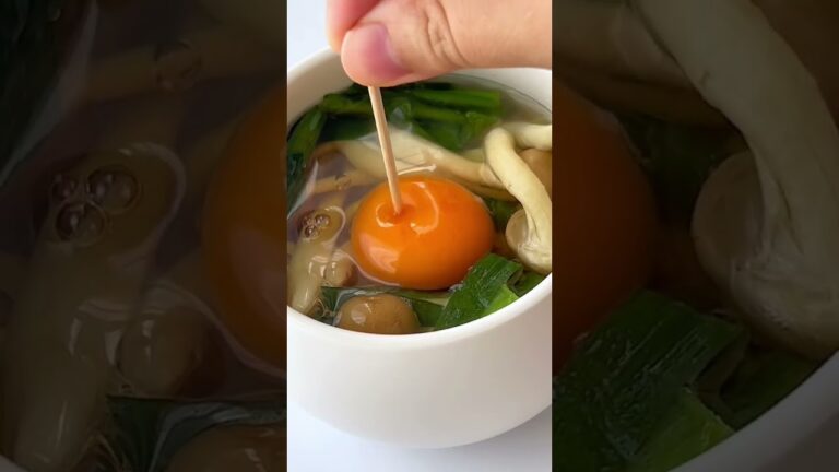 【マグカップオートミール】激辛好きさんは試してほしい＊オートミールの味が苦手な人もいけるかも！ #オートミール #ダイエットレシピ #レンチンレシピ