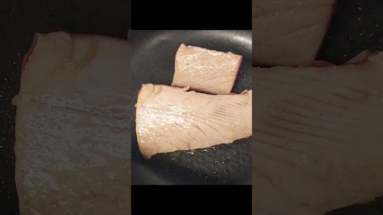 マグロのたたきは安い筋が旨い！(ショートバージョン) #田舎のお母ちゃん #おふくろの味 #マグロたたき