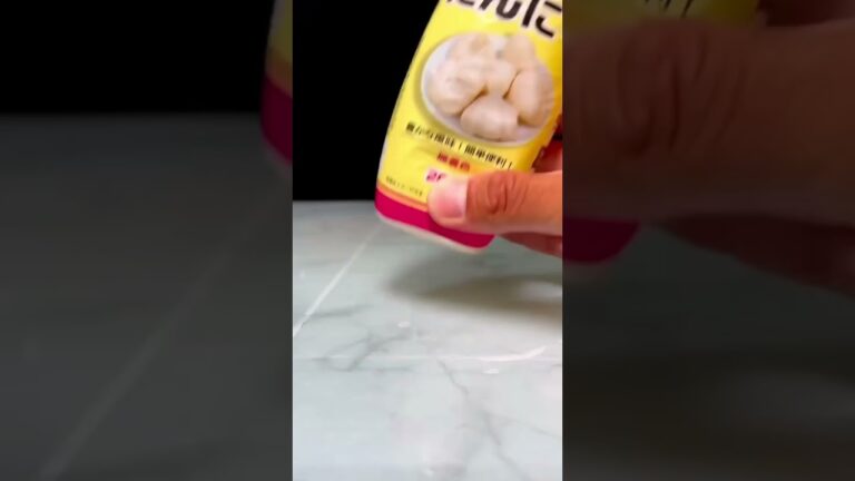 サーモン塩ユッケ