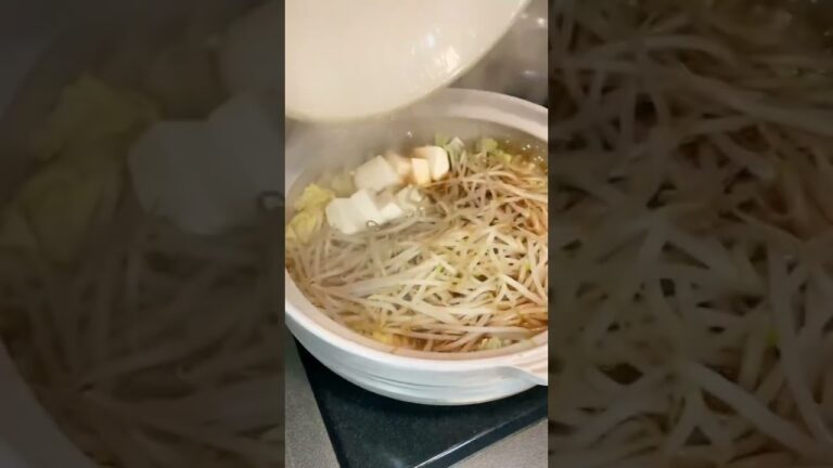 お店レベルのもつ鍋🍲#shorts #晩ご飯レシピ #料理