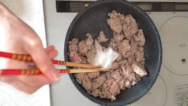 【肉味噌ごはん】ご飯が進む。冷めても美味しいひと工夫。お弁当のおかずにも使える！