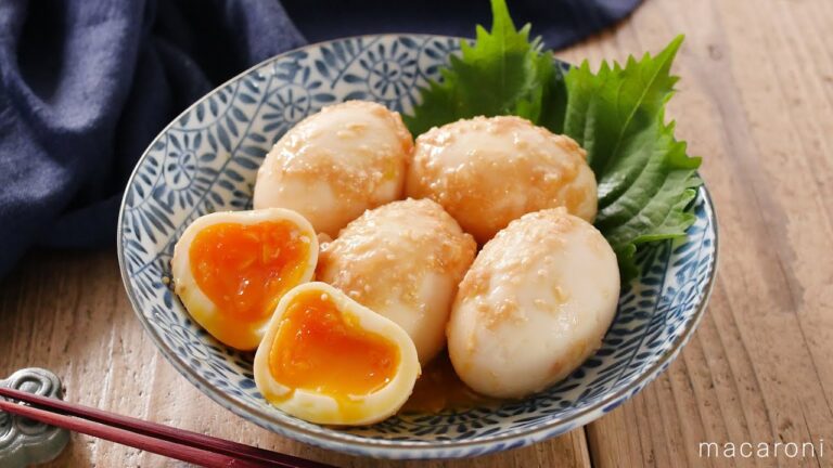 【ねぎ味噌煮卵】簡単！煮卵アレンジレシピ♪漬け込むだけで悪魔的な美味しさ｜macaroni（マカロニ）