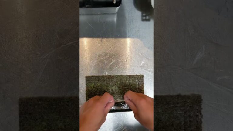 １度食べたら忘れられない！！累計6700本巻いた・・・【本マグロとネギの海苔巻き】#shorts #japan #tuna