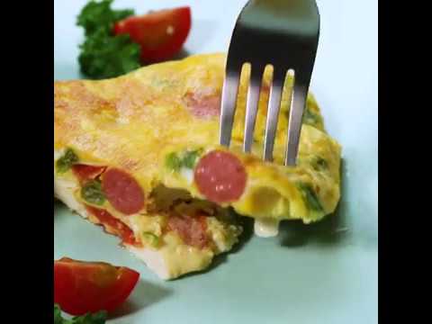 豆腐を使ったヘルシーオムレツ 豆腐とソーセージのフライパンオムレツ ｜ moguna[モグナ]