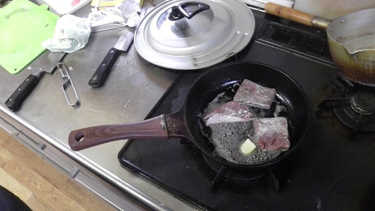 幸運な病のレシピ（ 786 ）朝 ：寒ブリ祭り（ブリ大根、塩焼き、バタームニュエル）