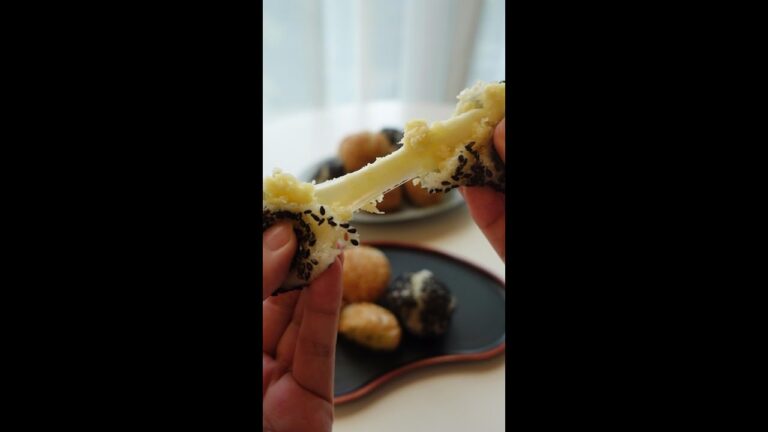 ほっこりさつまいも餡のごま団子を手作り！チーズが伸び～る🧀｜ｓｈｏｒｔ