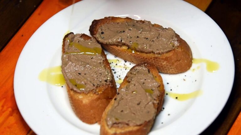 🔥タキビメシ　若鶏のレバーパテ