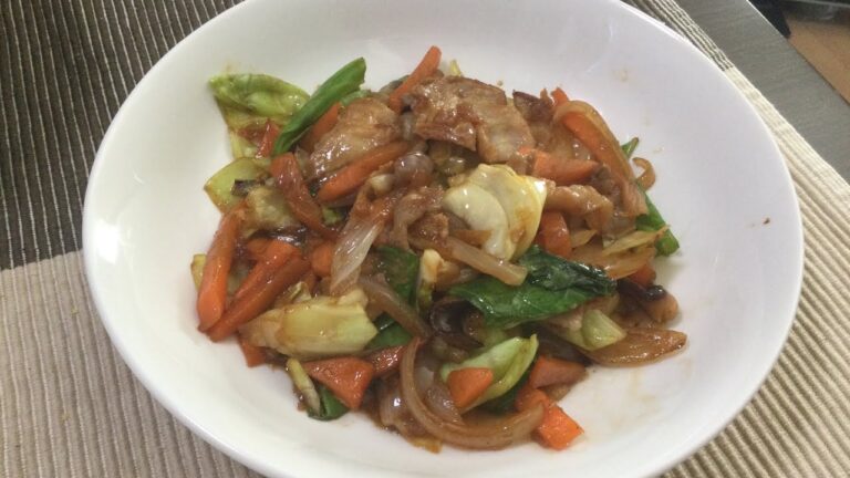 肉野菜コチュジャン炒めの作り方教えます❤️手作りコチュジャン調味料が美味い😋