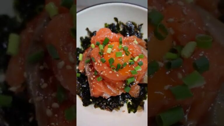 簡単美味しいサーモン塩ユッケ！ #shorts #料理 #レシピ #サーモン #ユッケ