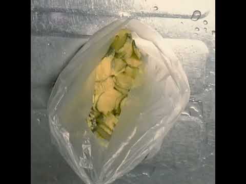 なすのからし漬けを作る