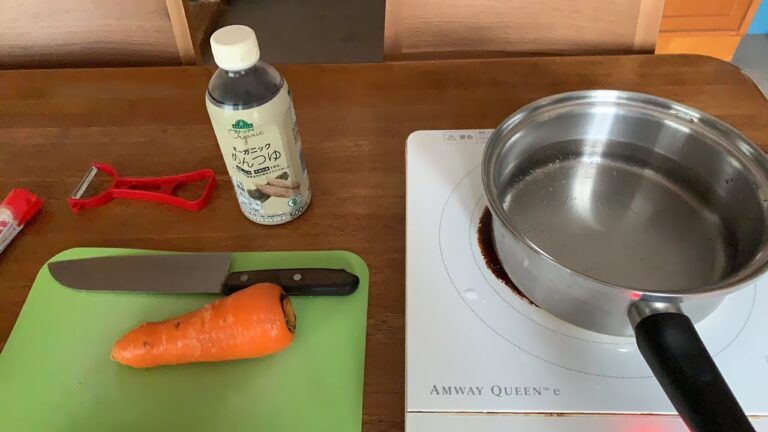 めんつゆで簡単にカレーうどんをつくります