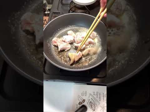 鶏むね肉のバターケチャップ炒めです！簡単で美味しいので、時間が無いときにぜひ作ってみてください！＃Shorts