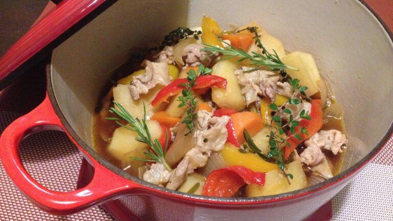 ハーブとガーリック風味の肉じゃが in my kitchen（Japanese home cooking)