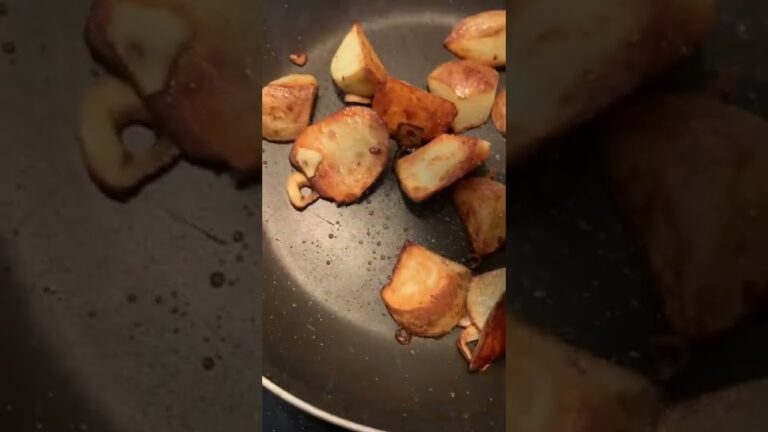 じゃがいもをレンジでチン！簡単旨い！ずぼらポテト！#short