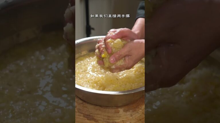 老话说冬吃萝卜夏吃姜，不用医生开药方。老话又说冬天的萝卜赛人参，所以这个清脆爽口的腌萝卜，大家一定要做一下。腌萝卜萝卜咸菜