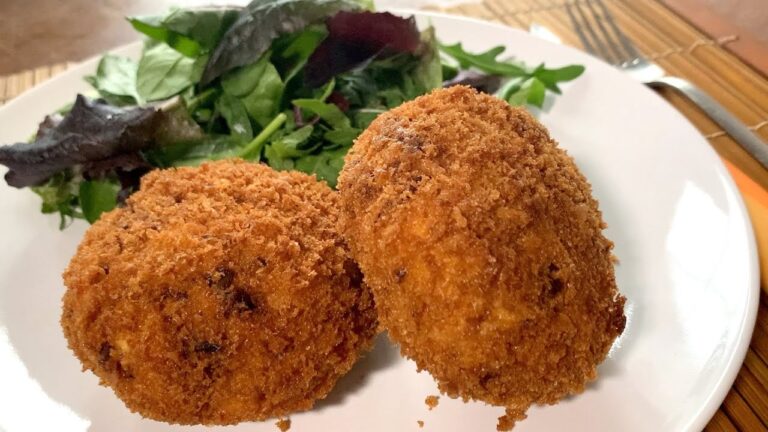 キャベツ一個  丸ごと使い切りレシピ  #2【メンチカツ/ Menchi-katsu〜breaded and deep-fried ground meat patty】