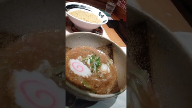 拉麺名店　越後無尽蔵　つけめん魚介豚骨細麺　新潟県長岡市