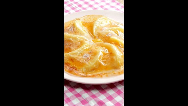 ライスペーパーで作る簡単スイーツ！桃をぜいたくに使ったピーチパイ / Rice Paper Peach Pie #shorts