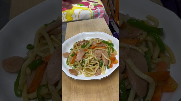 魚肉ソーセージ焼きうどん💪