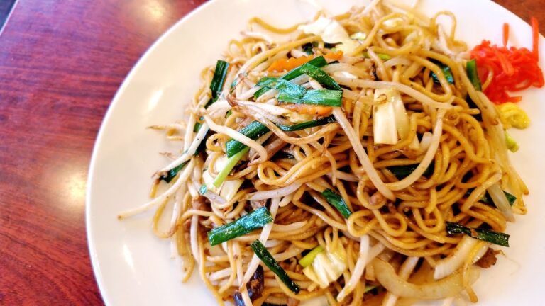 飯テロ4K🔥台湾焼きそば 大盛 ＠ 福義徳｜Large serving of Taiwanese fried noodles｜台湾炒面多盛点